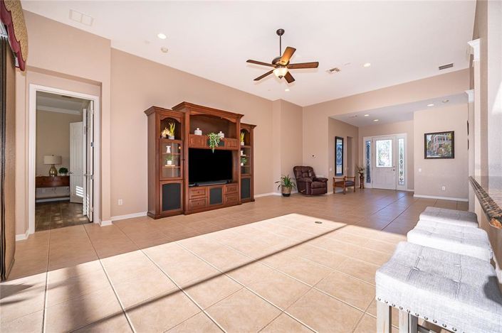 Image No.17-4 Bed Property for sale