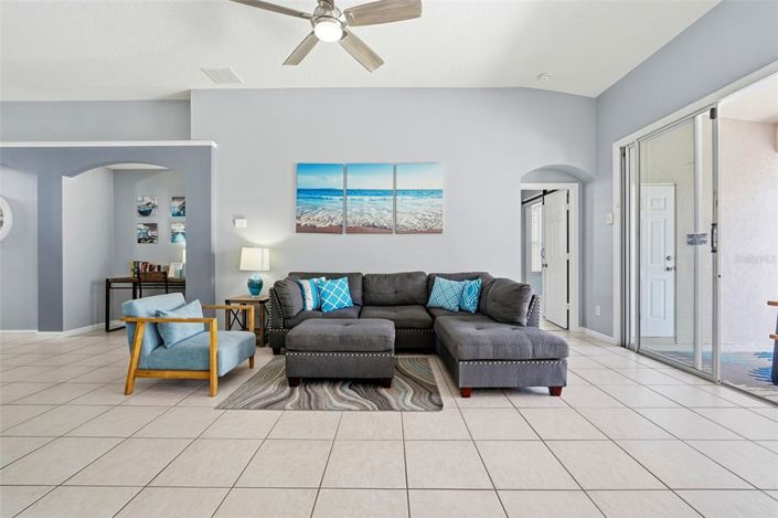 Image No.11-Propriété de 4 chambres à vendre à Kissimmee