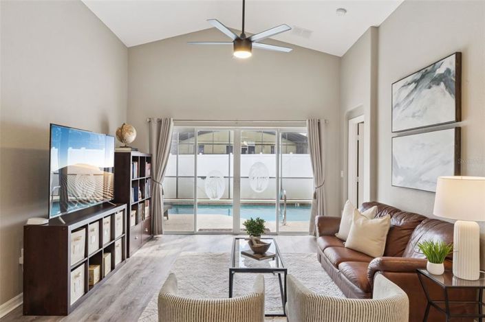 Image No.10-Propriété de 4 chambres à vendre à Davenport