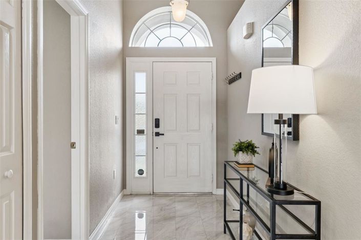 Image No.2-Propriété de 4 chambres à vendre à Davenport