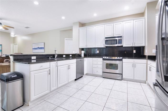 Image No.7-Propriété de 4 chambres à vendre à Orlando