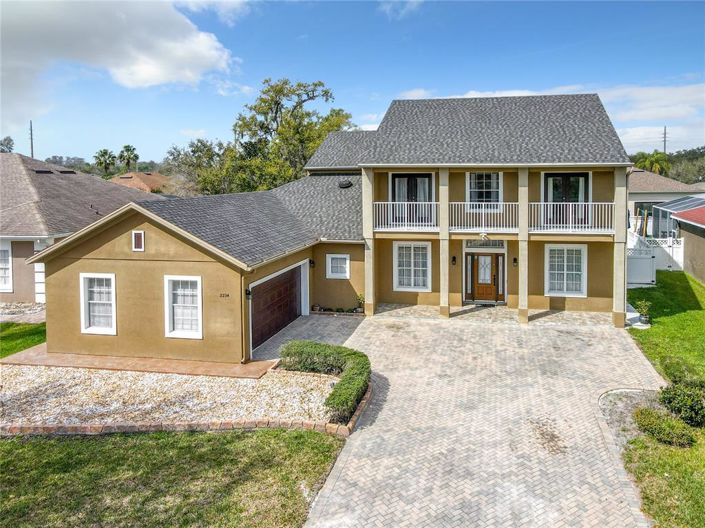 Image No.1-5 Bed Property for sale