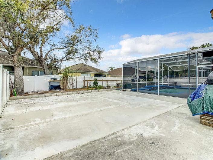 Image No.53-5 Bed Property for sale