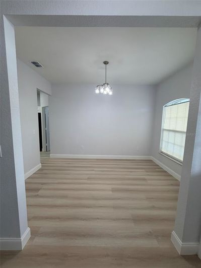 Image No.3-Propriété de 4 chambres à vendre à Davenport