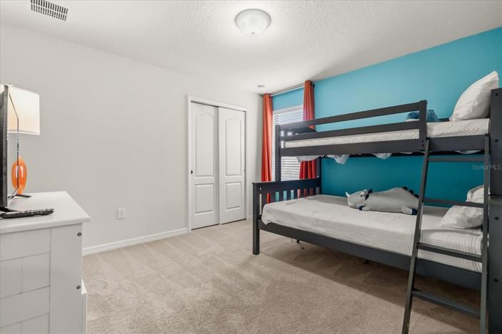 Image No.15-6 Bed Property for sale