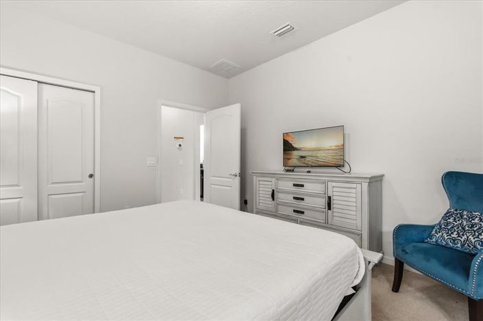 Image No.26-6 Bed Property for sale