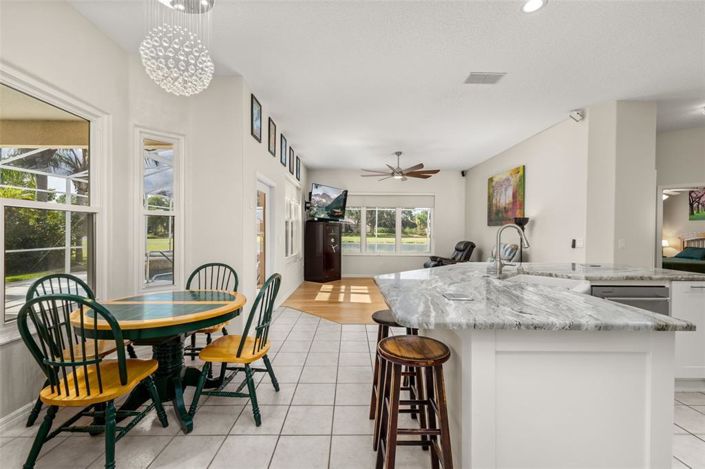 Image No.12-Propriété de 4 chambres à vendre à Davenport