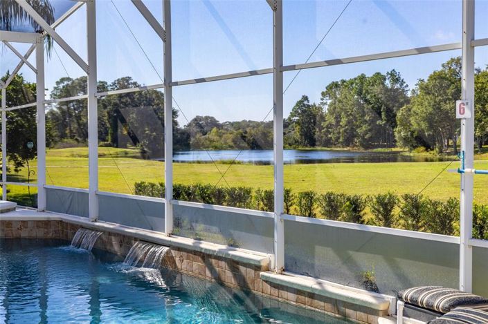 Image No.2-Propriété de 4 chambres à vendre à Davenport