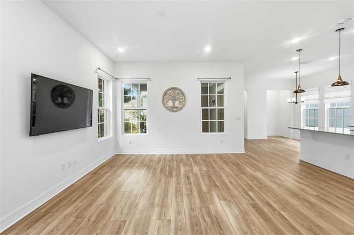 Image No.13-4 Bed Property for sale