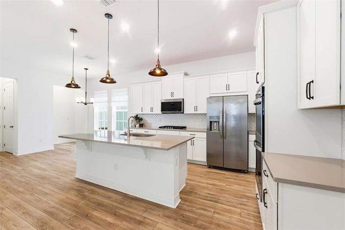 Image No.18-4 Bed Property for sale