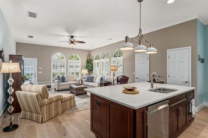 Image No.11-3 Bed Property for sale