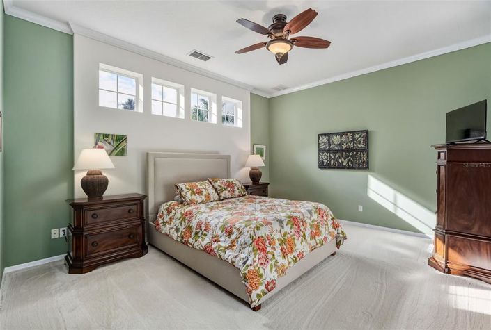 Image No.18-3 Bed Property for sale