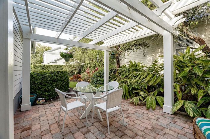 Image No.25-3 Bed Property for sale