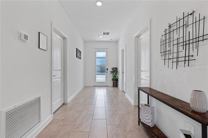 Image No.15-7 Bed Property for sale