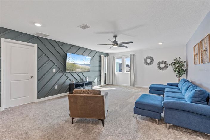 Image No.18-7 Bed Property for sale