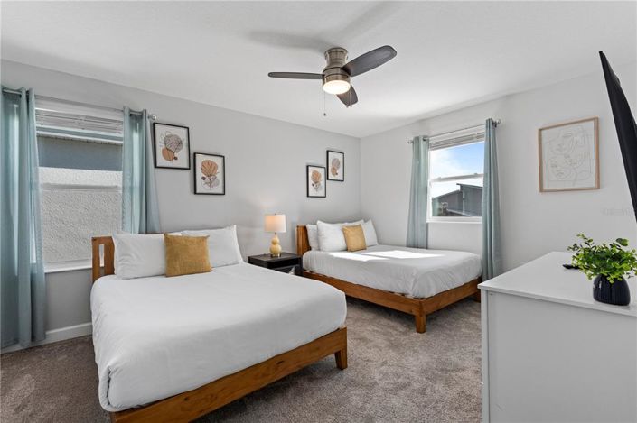 Image No.25-7 Bed Property for sale