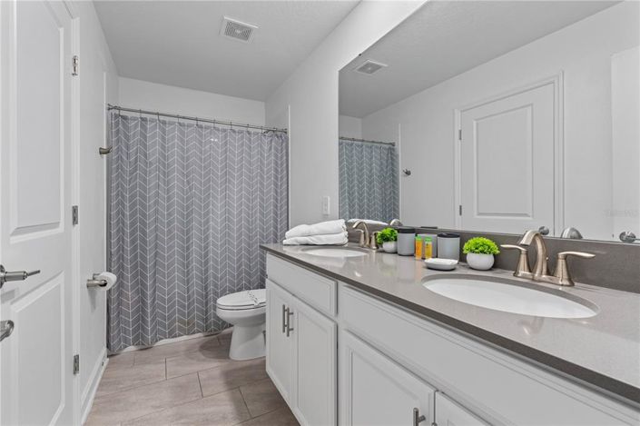 Image No.30-7 Bed Property for sale