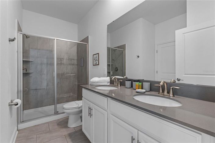 Image No.32-7 Bed Property for sale