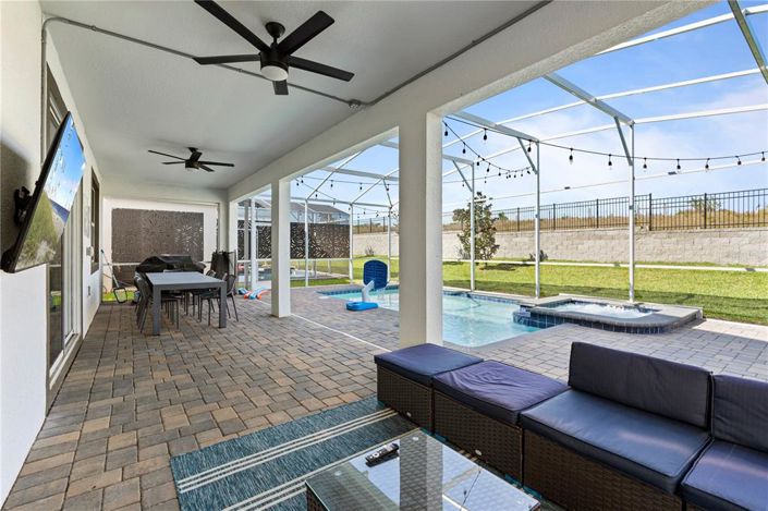 Image No.33-7 Bed Property for sale