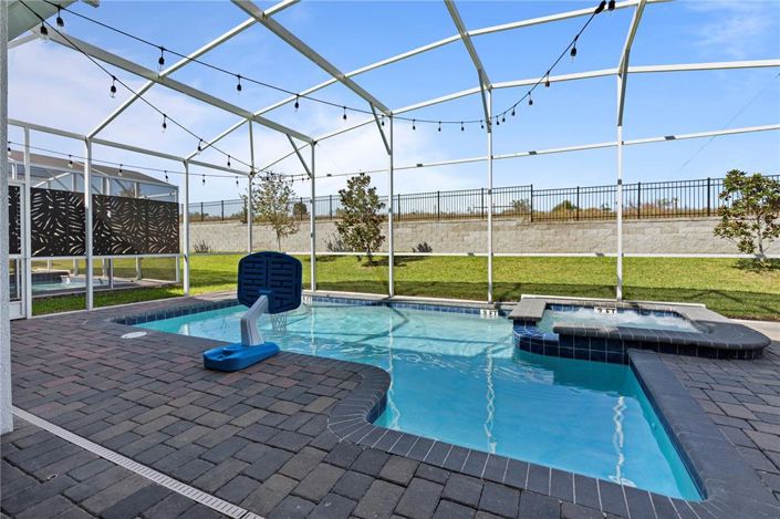 Image No.4-7 Bed Property for sale