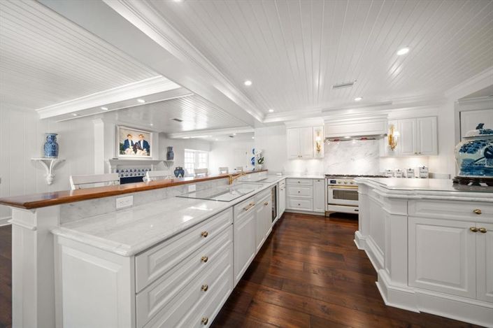 Image No.27-4 Bed Property for sale