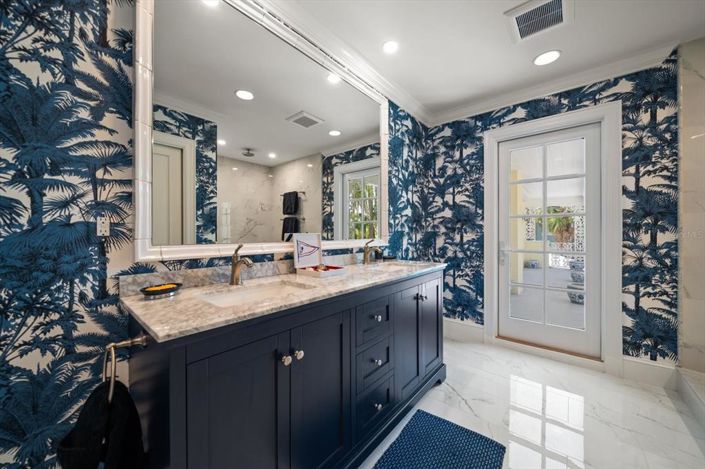 Image No.52-4 Bed Property for sale