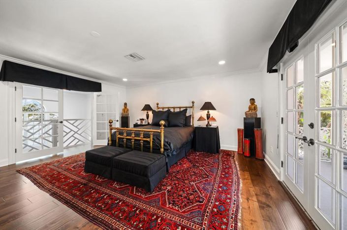 Image No.55-4 Bed Property for sale