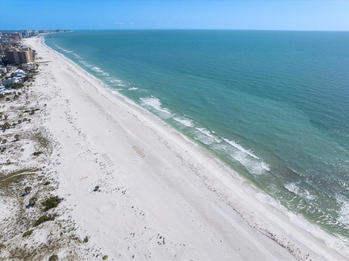 Image No.62-4 Bed Property for sale