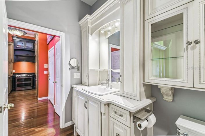 Image No.15-1 Bed Property for sale