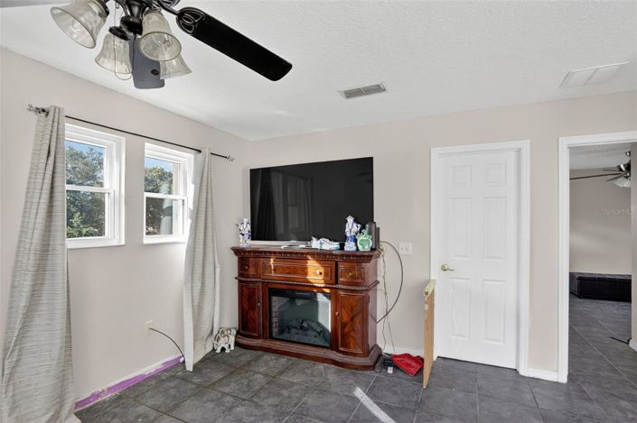 Image No.15-3 Bed Property for sale