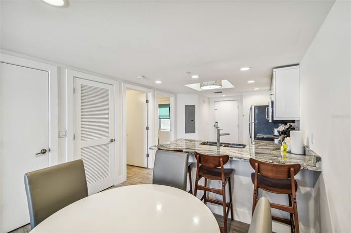 Image No.20-2 Bed Property for sale