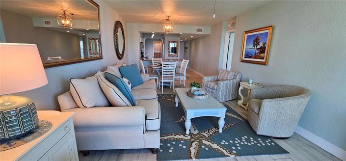 Image No.8-2 Bed Property for sale