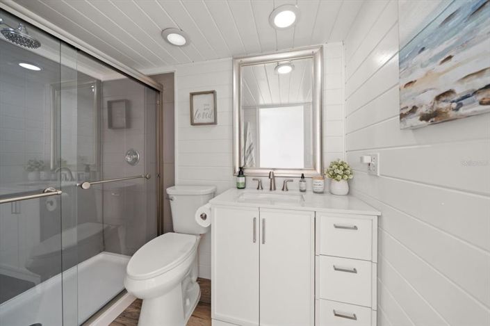 Image No.10-3 Bed Property for sale