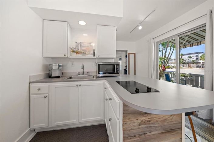 Image No.27-3 Bed Property for sale