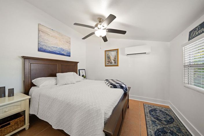 Image No.30-3 Bed Property for sale