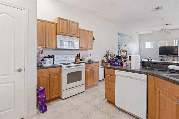 Image No.10-4 Bed Property for sale