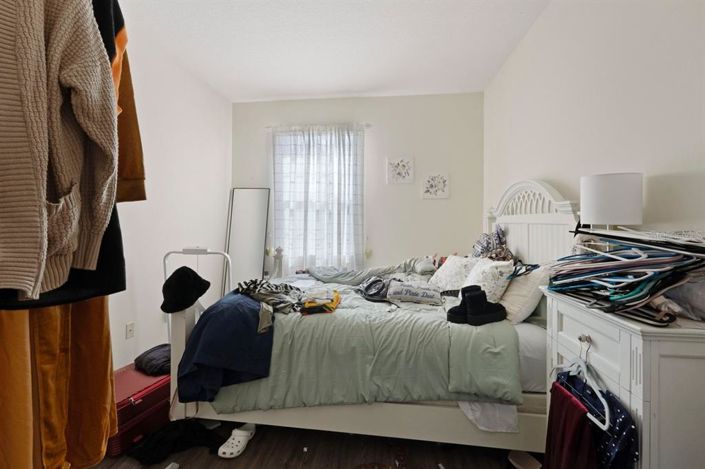 Image No.22-4 Bed Property for sale