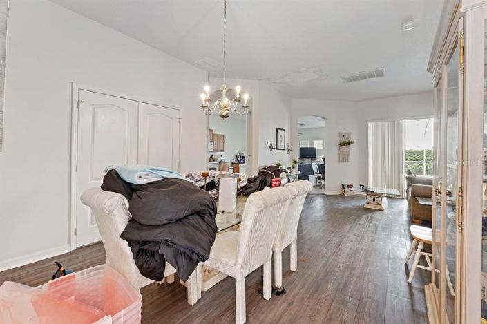 Image No.8-4 Bed Property for sale