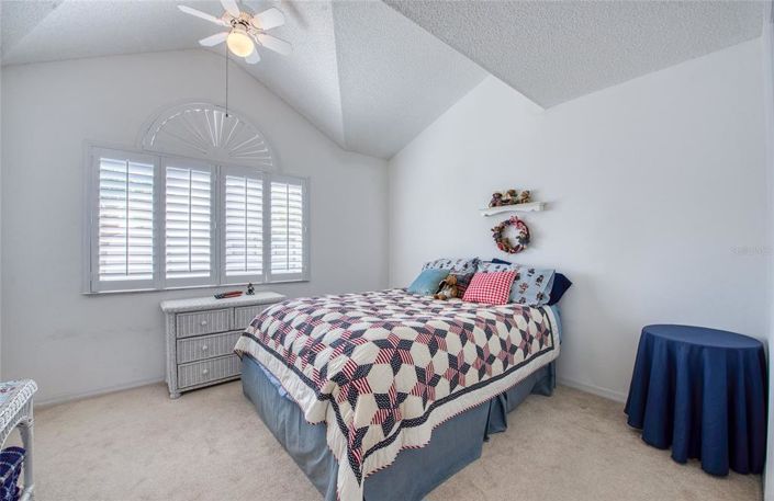 Image No.27-3 Bed Townhouse for sale