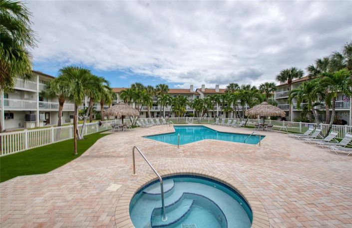 Image No.45-3 Bed Townhouse for sale