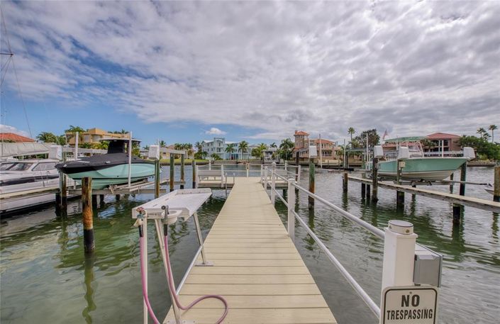 Image No.47-3 Bed Townhouse for sale