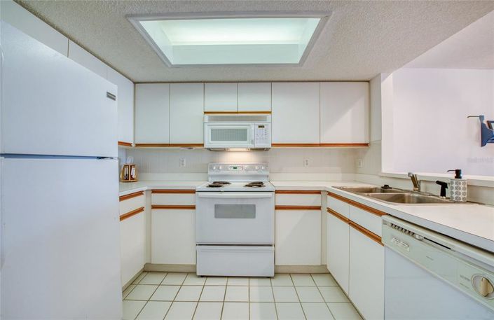 Image No.7-3 Bed Townhouse for sale