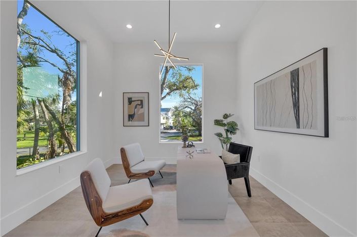 Image No.16-4 Bed Property for sale