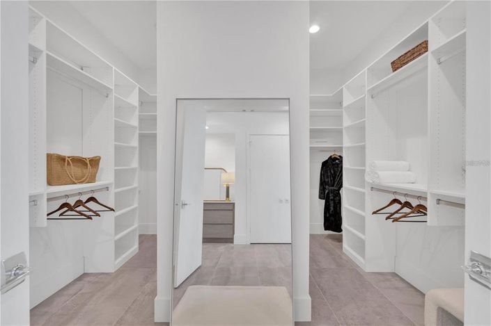 Image No.48-4 Bed Property for sale