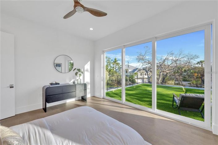 Image No.71-4 Bed Property for sale