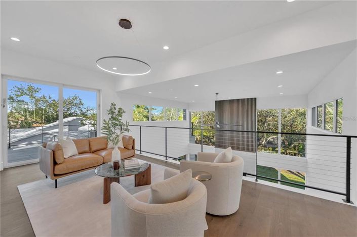 Image No.74-4 Bed Property for sale