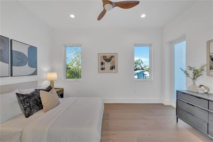 Image No.88-4 Bed Property for sale