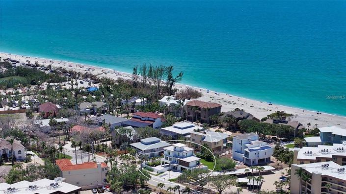 Image No.77-4 Bed Property for sale