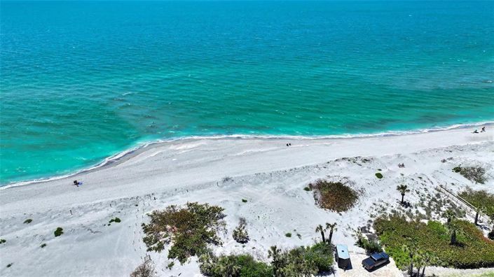 Image No.78-4 Bed Property for sale