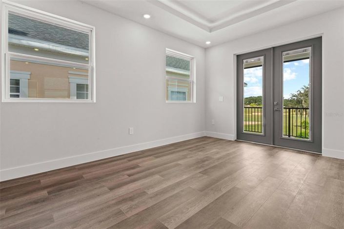 Image No.40-6 Bed Property for sale